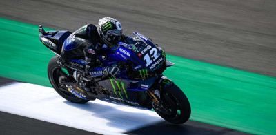 Vinales Bertahan Bersama Yamaha thumbnail